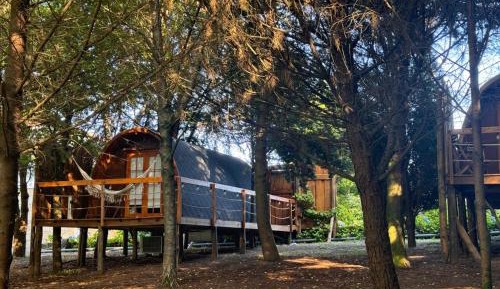 Bungalow with Garden View