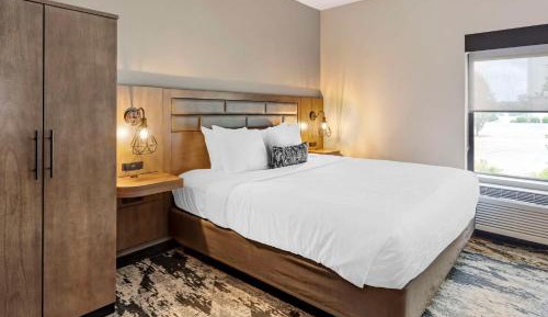 King Suite with Sofa Bed