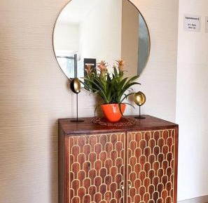 One-Bedroom Apartment with Bathroom