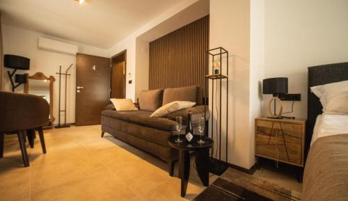 Deluxe Double Room with Extra Bed