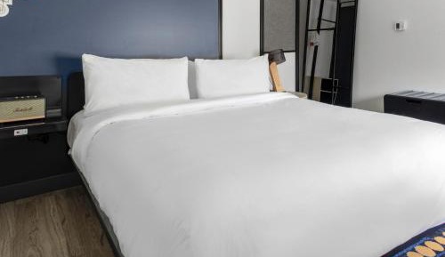 King Room - Hearing Accessible