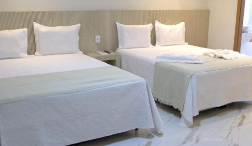 Deluxe Suite with Spa Bath