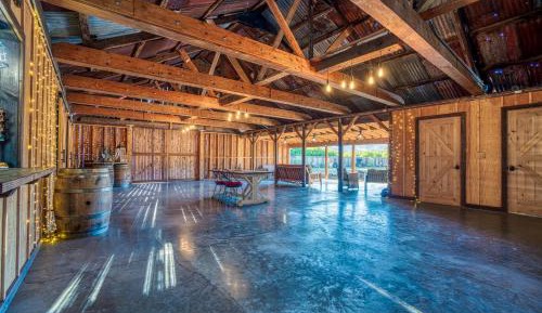 Family Room with Mountain View