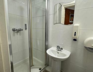 Twin Room with Shared Bathroom