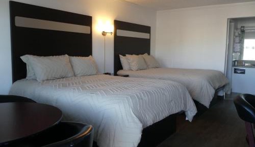 Standard Queen Room with Two Queen Beds