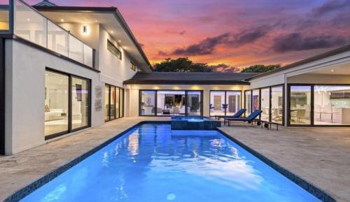 Six-Bedroom Holiday Home