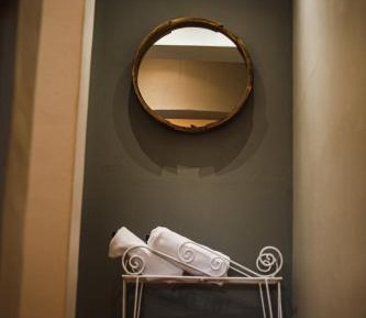 Basic Queen Room