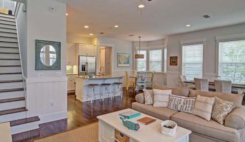 Four-Bedroom Holiday Home