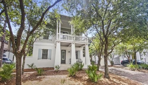 Four-Bedroom Holiday Home