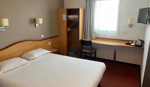 Family Room (Connecting Room)