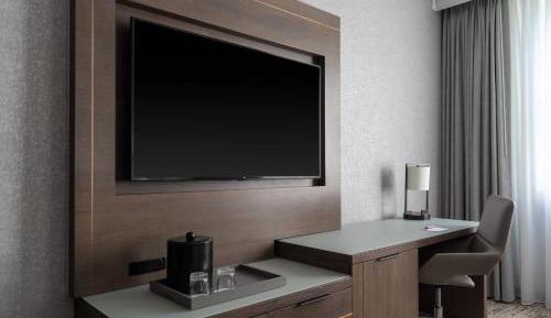 Deluxe Room with One King and One Queen Bed