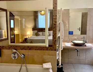 Deluxe Double or Twin Room with Spa Bath