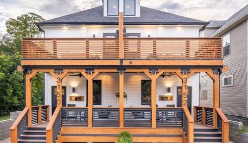 Eight-Bedroom House