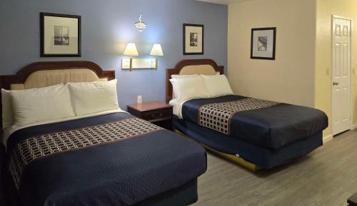 Double Room with Two Double Beds - Non-Smoking