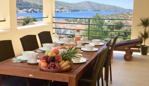 Apartment with Sea View