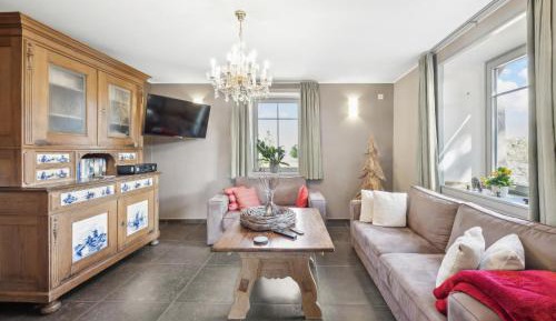 Four-Bedroom Holiday Home