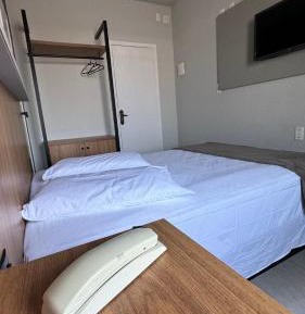 Deluxe One-Bedroom Apartment