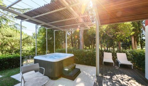 Superior Junior Suite with Hot Tub on Terrace