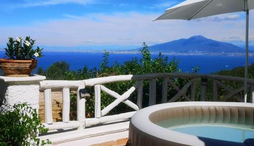 Deluxe Double Room with Balcony and Sea View