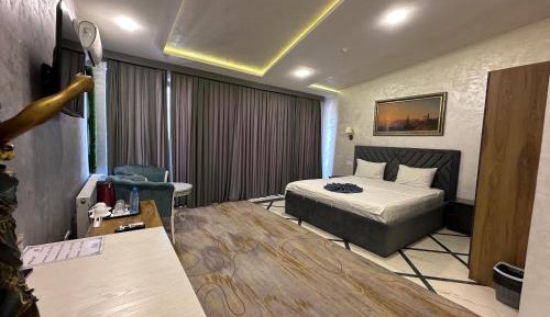 Large Double Room