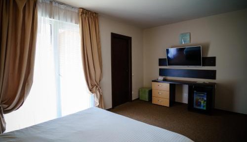 Superior One-Bedroom Suite