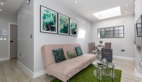 One-Bedroom Standard Apartment