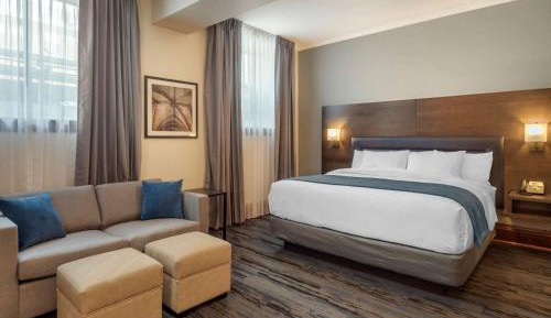 King Room - Accessible/Non-Smoking