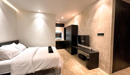 One-Bedroom Villa