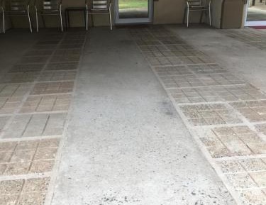 King Room with Roll-In Shower - Disability Access