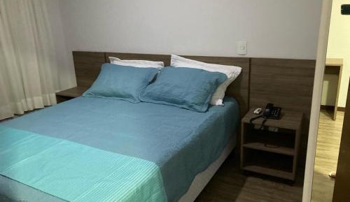 Suite with Mountain View