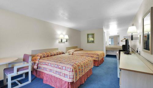 Double Room with Two Double Beds - Smoking