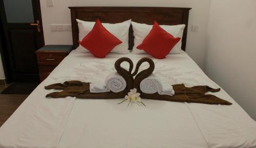 Deluxe Double Room (2 Adults + 1 Child)