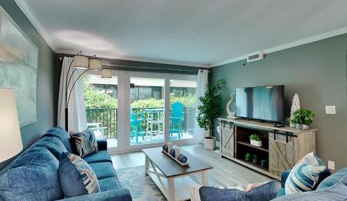 Two-Bedroom Apartment with Ocean View