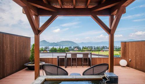 Room with Tatami Area & Onsen Open Air Bath-Lake View-West Wing - Non-Smoking