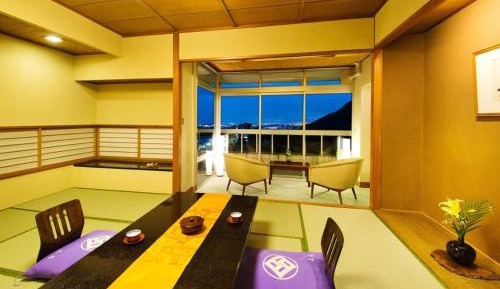 Japanese-Style Room
