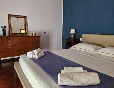 Double Room with Shared Bathroom