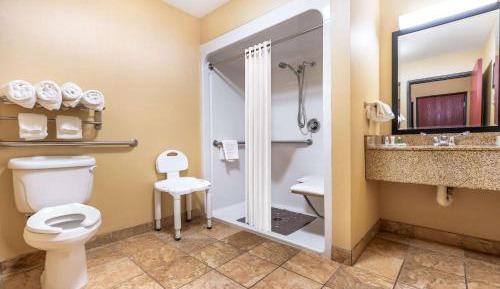 King Suite - Disability Access/Non-Smoking