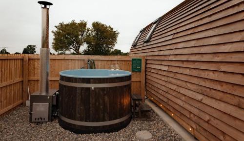 Standard Cabin with Hot Tub