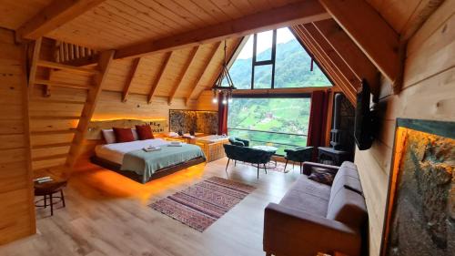 Superior Chalet