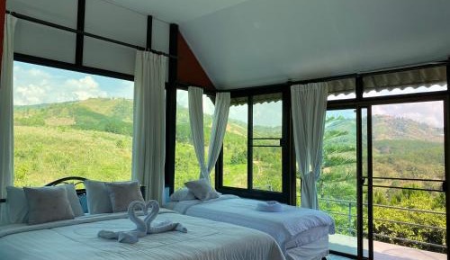 Triple Room with Mountain View