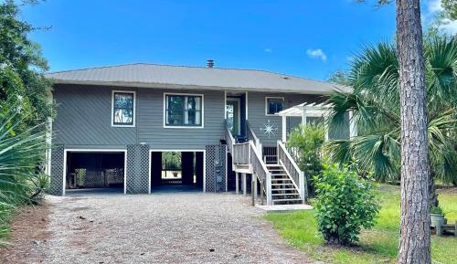 Three-Bedroom Holiday Home 