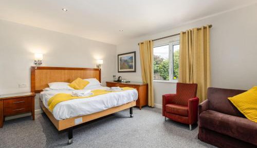 Superior Family Room