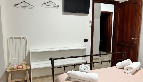 Deluxe Double Room with Extra Bed
