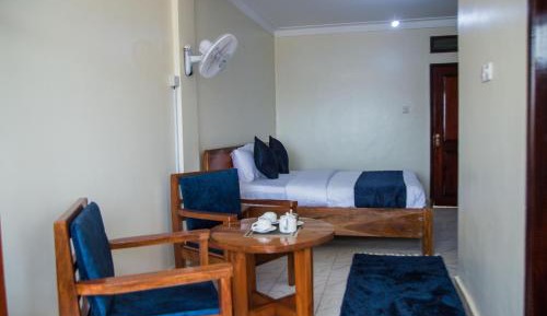Deluxe Double Room (2 Adults + 1 Child)