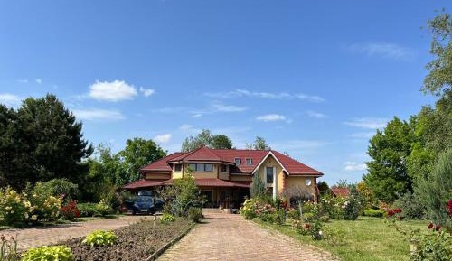Deluxe Villa