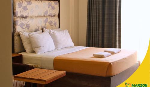 Standard Queen Room