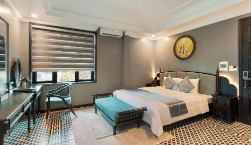 Executive Suite