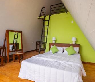 Deluxe Queen Room with Two Queen Beds