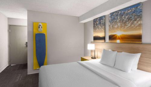 King Room - Non-Smoking