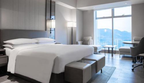 Exclusive Double Room with Mountain View